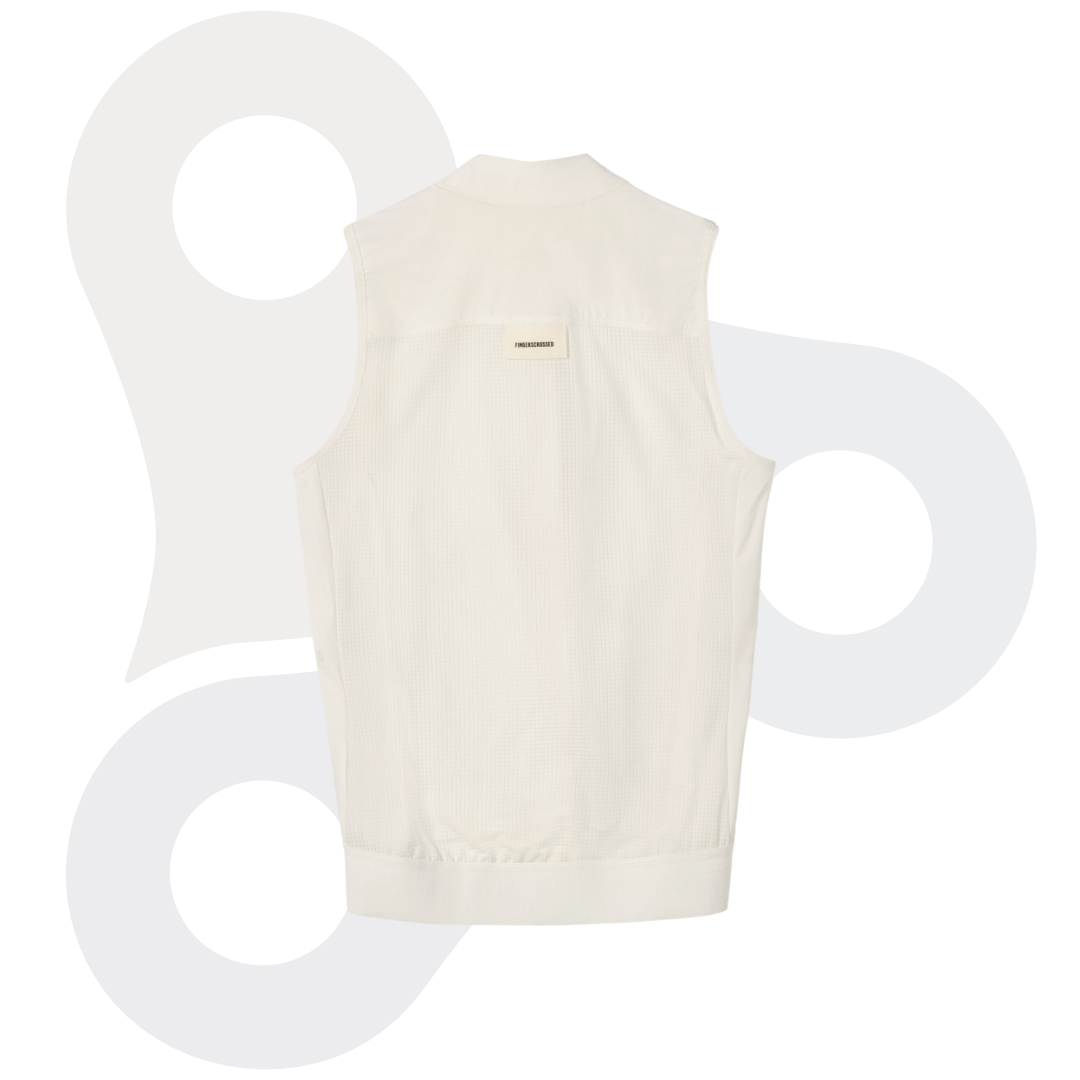  Fingerscrossed Herren Road-Wind-Vest in der Farbe antique-cream von hinten
