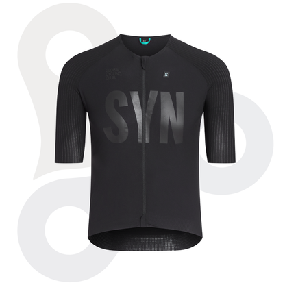 SYN Pro Tech Trikot in schwarz mit schwarzem SYN Aufdruck von vorne