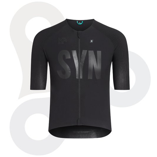 SYN Pro Tech Trikot in schwarz mit schwarzem SYN Aufdruck von vorne