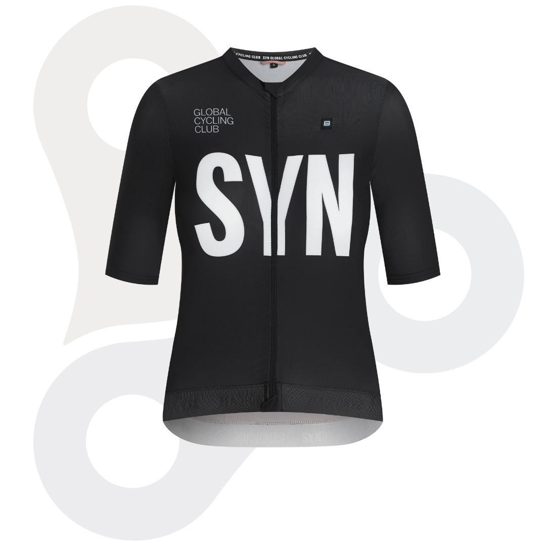 SYN Training Jersey 2.0 in schwarz mit weißem SYN Schriftzug