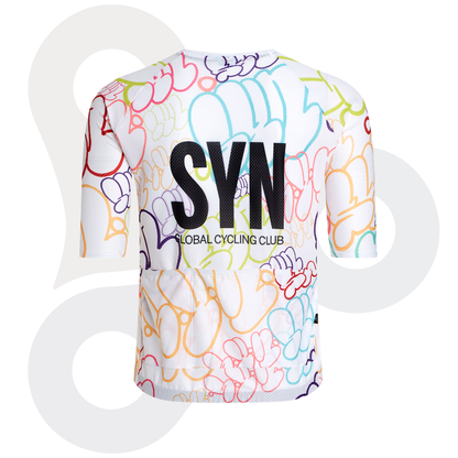 SYN Training Design Lab Zipless Trikot in der Farbe bubble white mit schwarzem SYN Schriftzug und buntem Designmuster von hinten