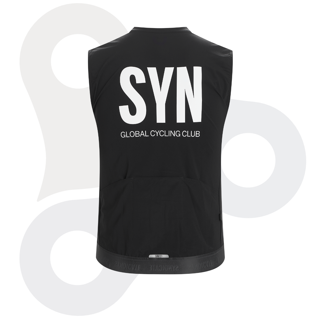 SYN Herren Training Vest 2.0 in schwarz mit weißem SYN Schriftzug von hinten