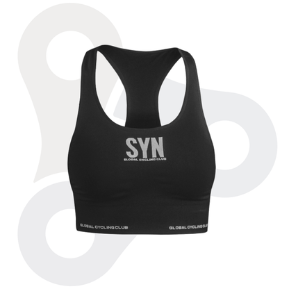 SYN Sports Bra in schwarz mit SYN Logo von vorne