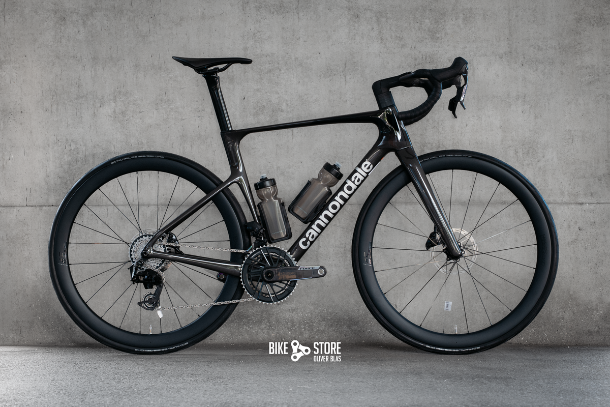 Cannondale SuperSix Evo 3 Rennrad in der Farbe Raw (einem Grauton)
