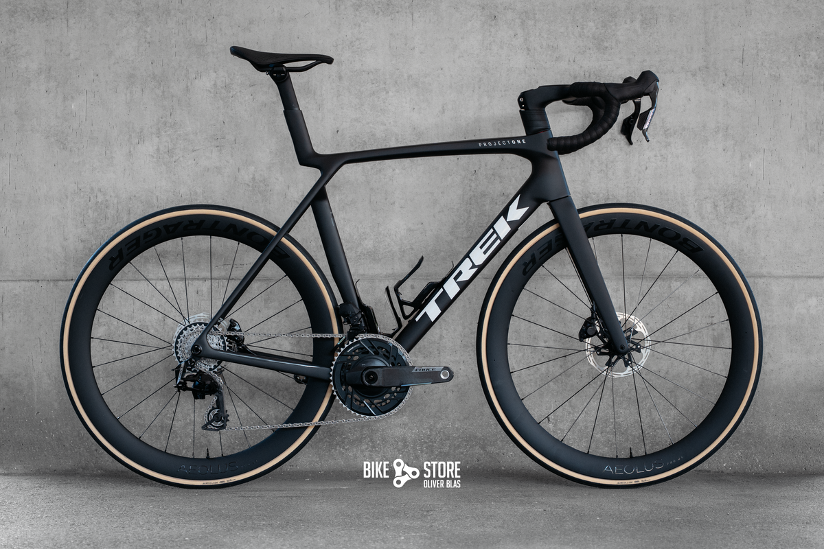 Trek Madone SLR 7 AXS Gen 8, Matte Deep Smoke