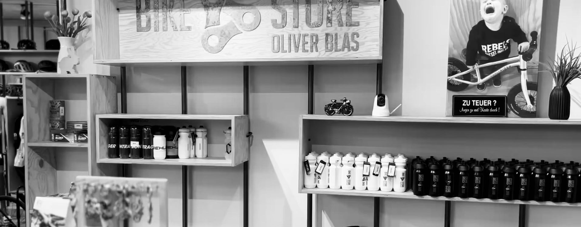 Video laden: Video mit Impressionen aus dem Bikestore Oliver Blas